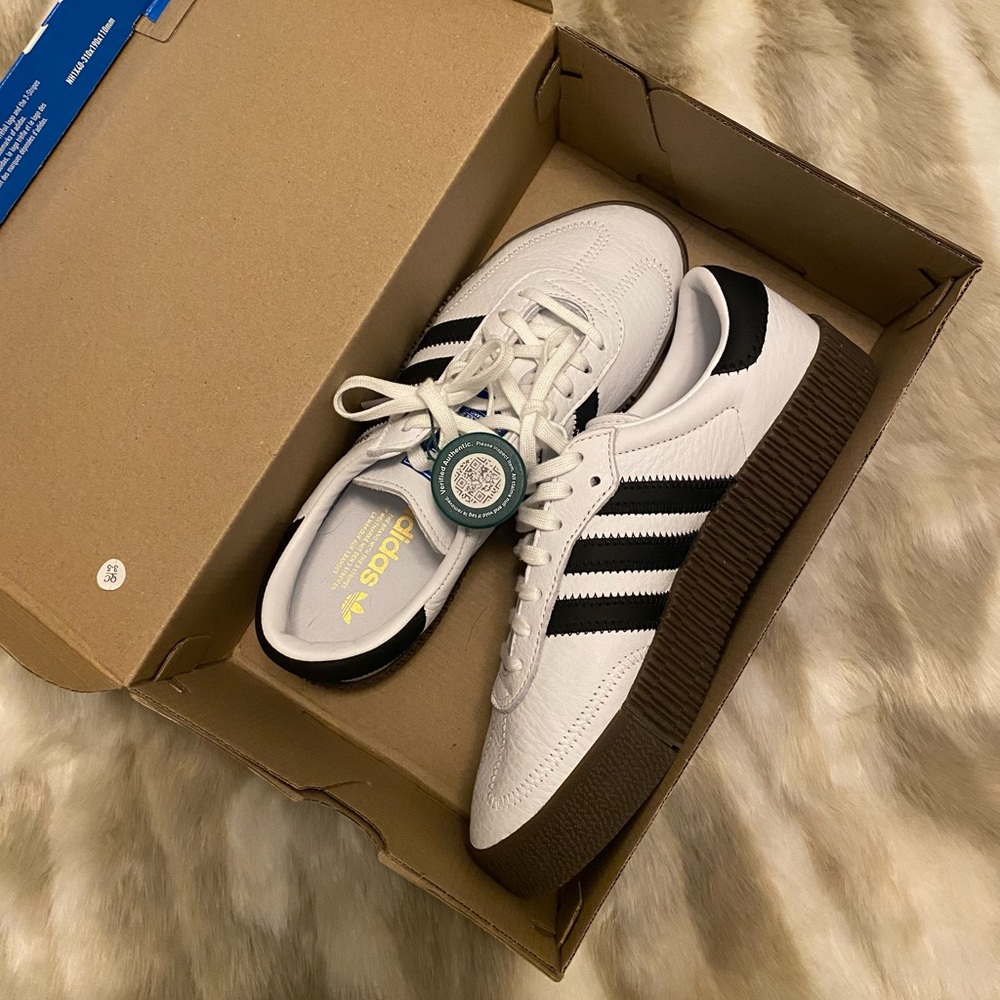 NWT Adidas Sambarose White Black Gum (W) Size 8.5